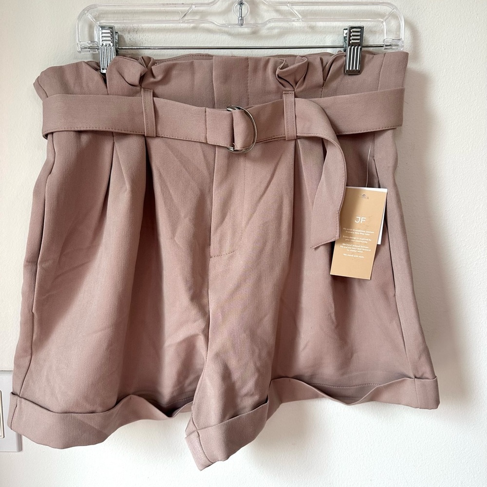JustFab Tan High Waist Shorts with Belt. Paper bag shorts  Size Large